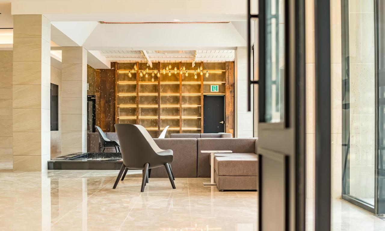 Stubborn Hotel Geoje Bagian luar foto