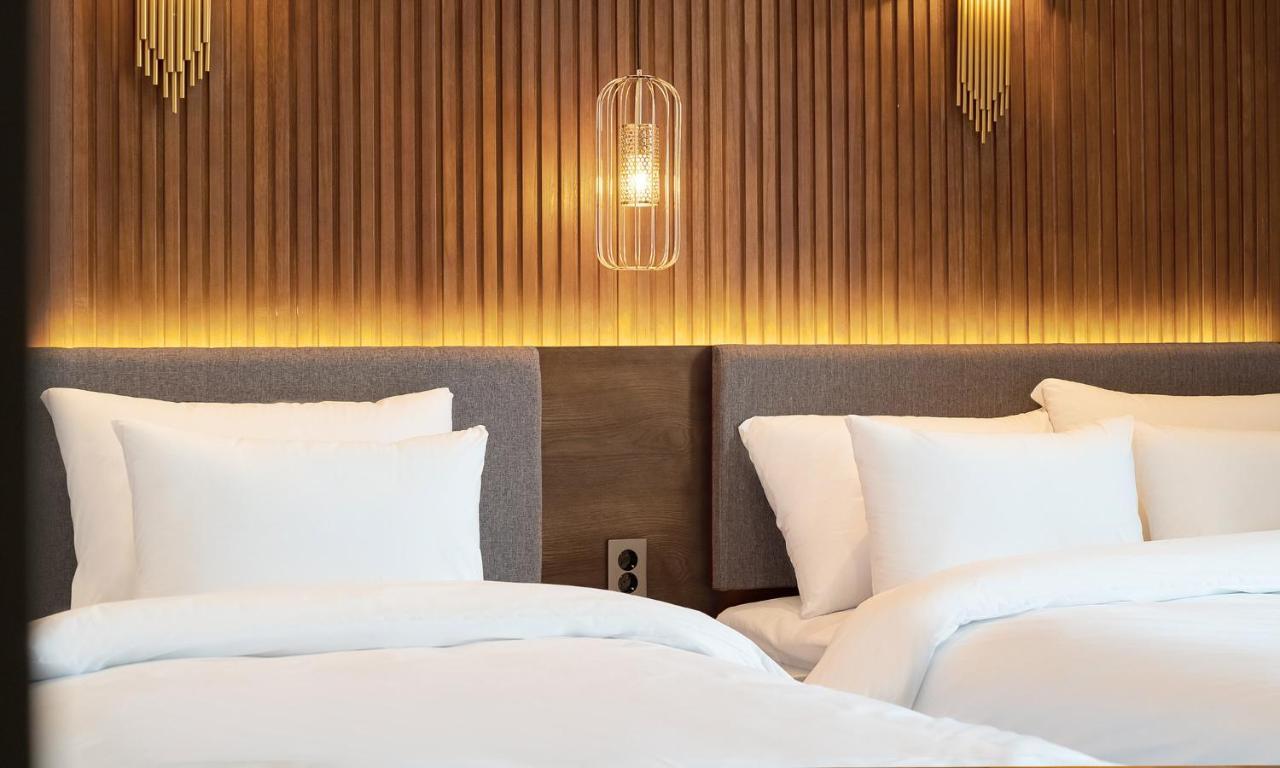 Stubborn Hotel Geoje Bagian luar foto