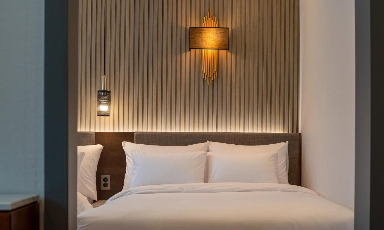 Stubborn Hotel Geoje Bagian luar foto