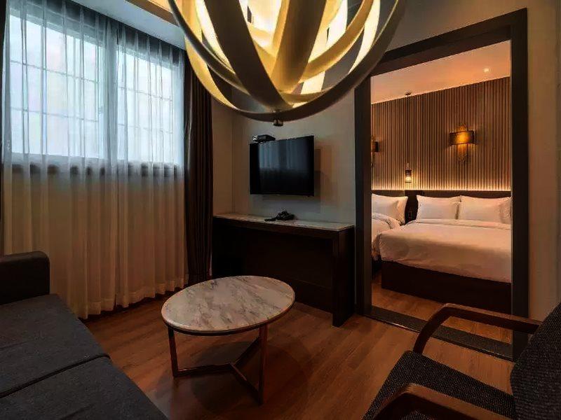 Stubborn Hotel Geoje Bagian luar foto